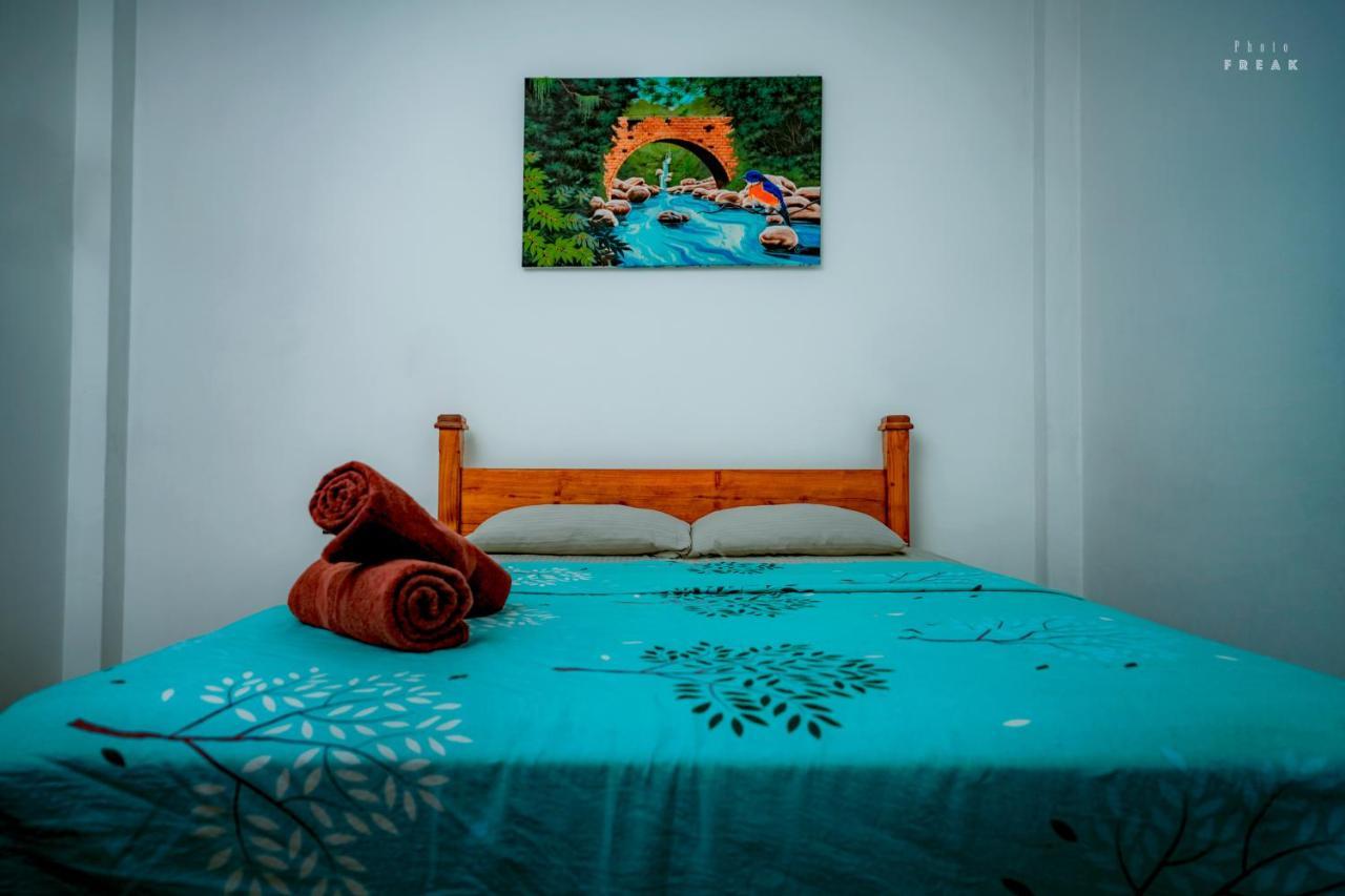 Hotel Athina & Restaurant Chilaw Kültér fotó
