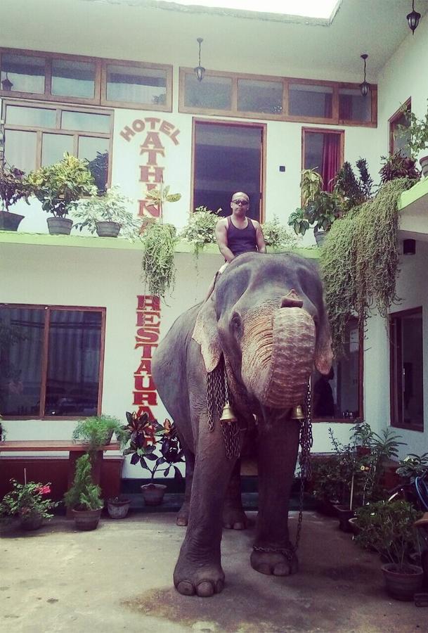 Hotel Athina & Restaurant Chilaw Kültér fotó
